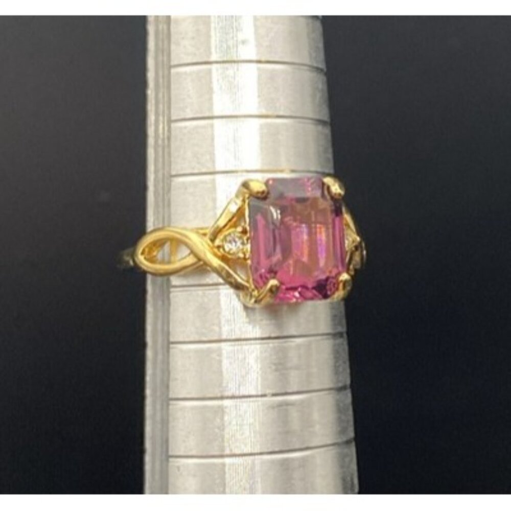 Emerald Cut Amethyst Ring CZ Accent 14k Yellow Gold Plated Size 7 Wt 3 Grams - Picture 13 of 13